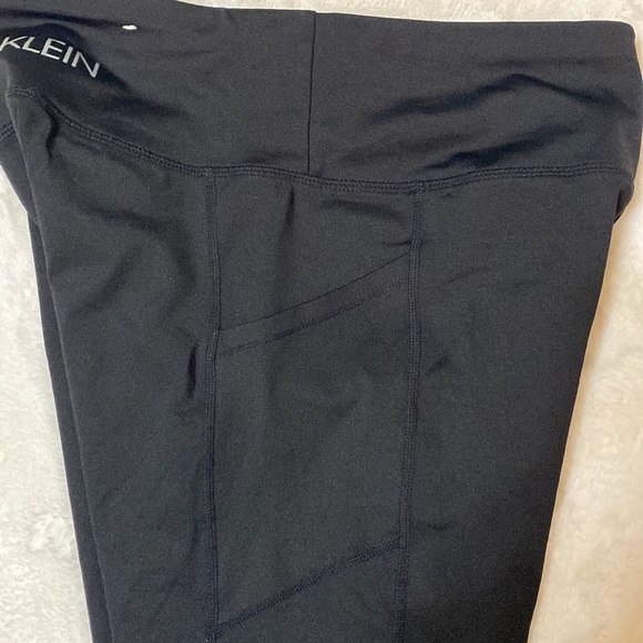 3 PC CALVIN KLEIN SET Quater Sleeve Top + Hoodie + Logo Shorts MEDIUM - Picture 6 of 16